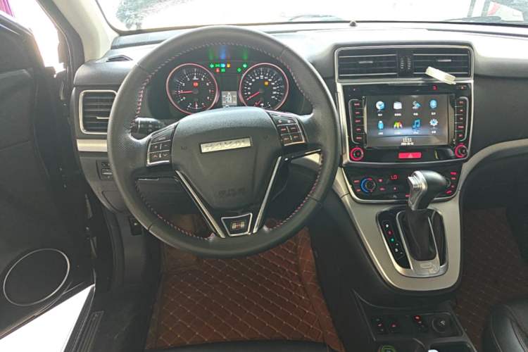 Used Haval H6 2017 Restyled Red-Label Sport Version 1.5T Automatic Two-Wheel Drive Luxury Trim Steering Wheel