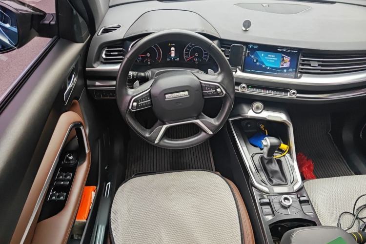 Used Haval H6 2017 Blue Label 1.5T Automatic Two-Wheel Drive ZhiShang Model Steering Wheel