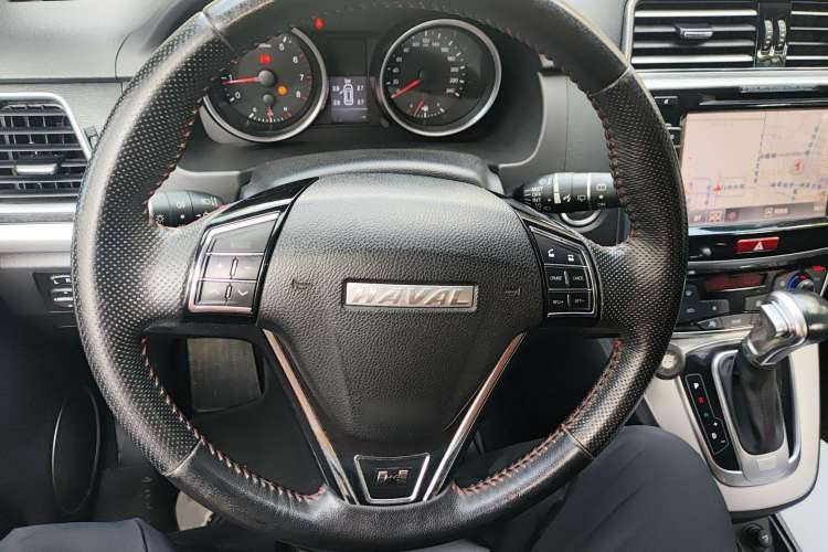 Used Haval H6 2017 Restyled Red-Label Sport Version 1.5T Automatic Two-Wheel Drive Luxury Trim Steering Wheel