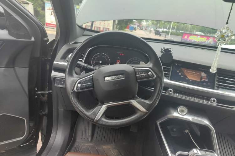 Used Haval H6 2017 Red Label 2.0T Automatic Two-Wheel Drive ZhiShang Model Steering Wheel