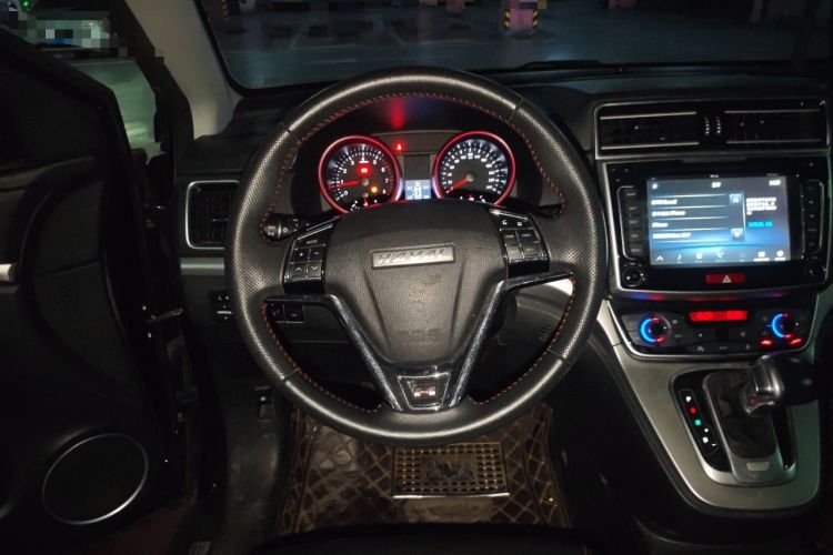 Used Haval H6 2017 Restyled Red-Label Sport Version 1.5T Automatic Two-Wheel Drive Luxury Trim Steering Wheel