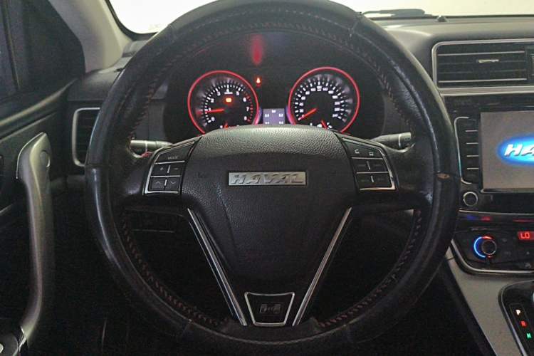 Used Haval H6 2017 Red-Label Sport Edition 1.5T Automatic Two-Wheel Drive Luxury Model Steering Wheel