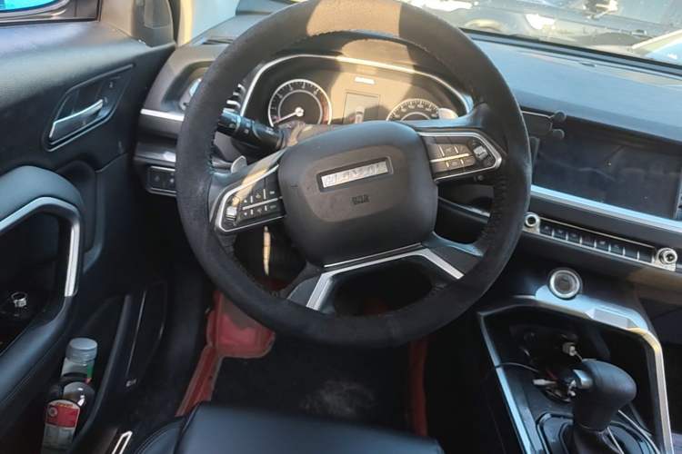 Used Haval H6 2017 Blue Label 1.5T Automatic Two-Wheel Drive ZhiShang Model Steering Wheel