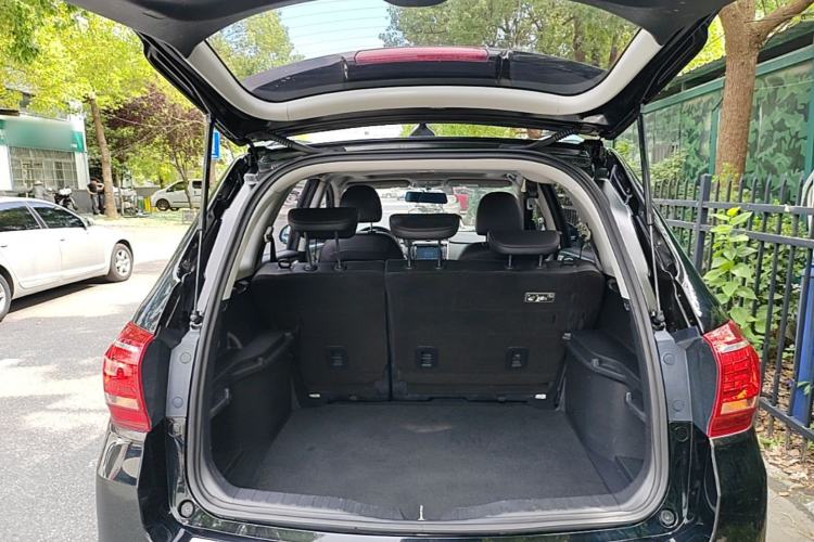 Used Haval H6 2017 Restyled Red-Label Sport Version 1.5T Automatic Two-Wheel Drive Luxury Trim Trunk