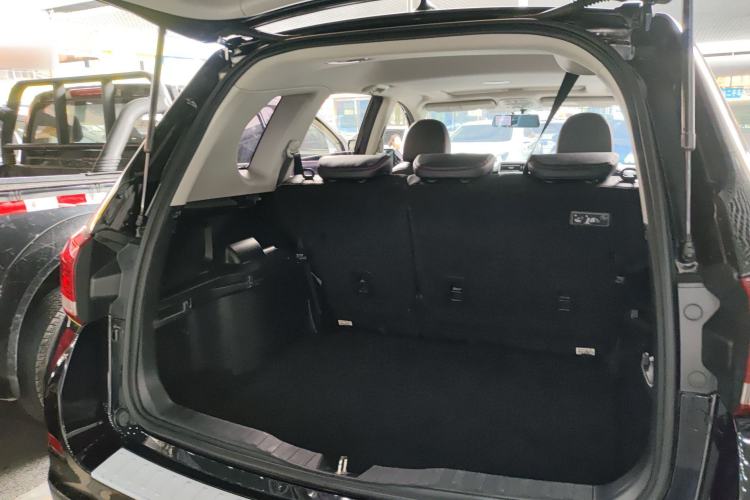 Used Haval H6 2017 Blue Label Sport Edition 1.5T Automatic Two-Wheel Drive Luxury Model Trunk