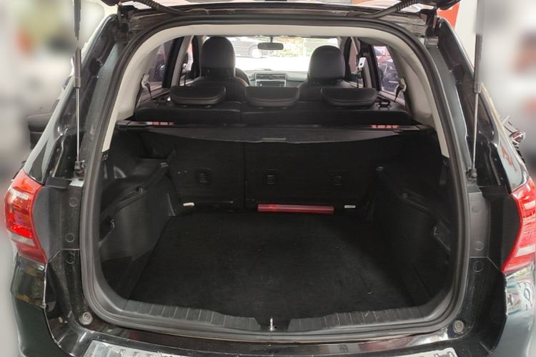 Used Haval H6 2017 Red-Label Sport Edition 1.5T Manual Two-Wheel Drive Elite Model Trunk
