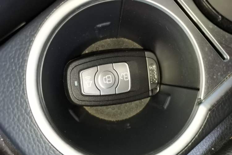 Used Haval H6 2017 Blue Label Sport Edition 1.5T Manual Two-Wheel Drive Elite Model Vehicle Key