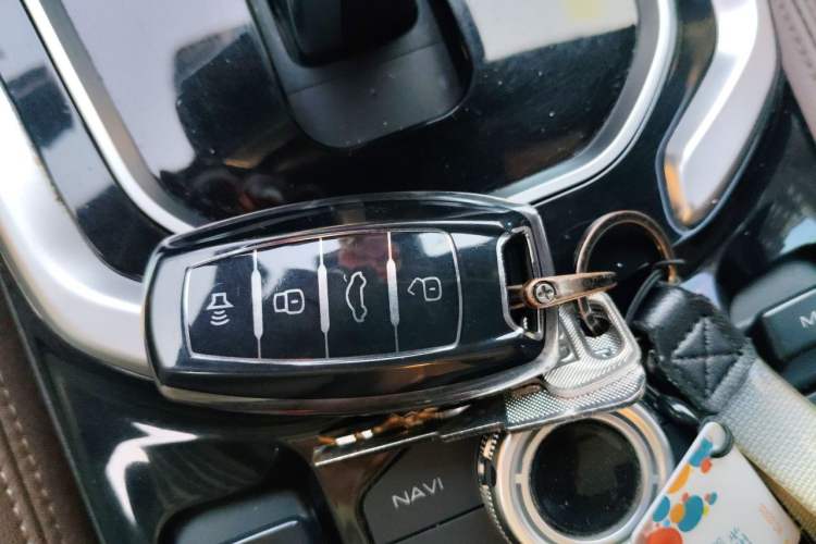 Used Haval H6 2017 Blue Label 2.0T Automatic Two-Wheel Drive Smart Edition Vehicle Key