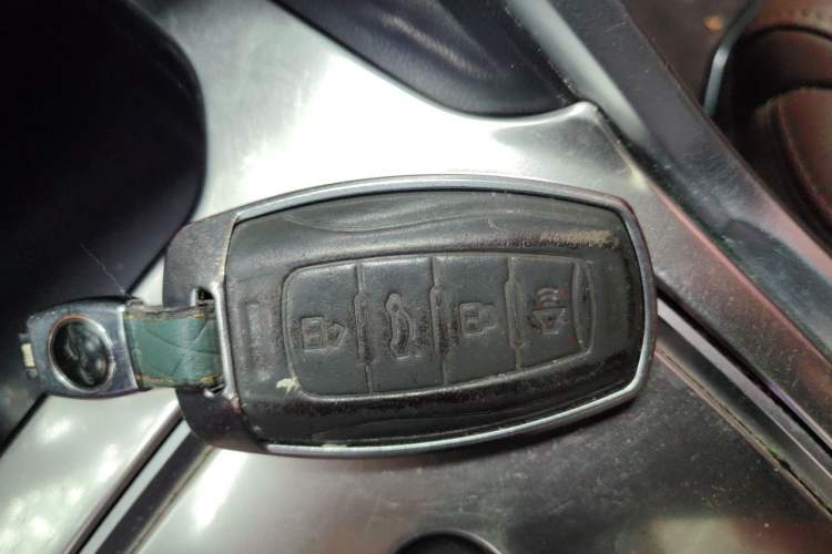 Used Haval H6 2017 Red Label 2.0T Automatic Two-Wheel Drive ZhiShang Model Vehicle Key