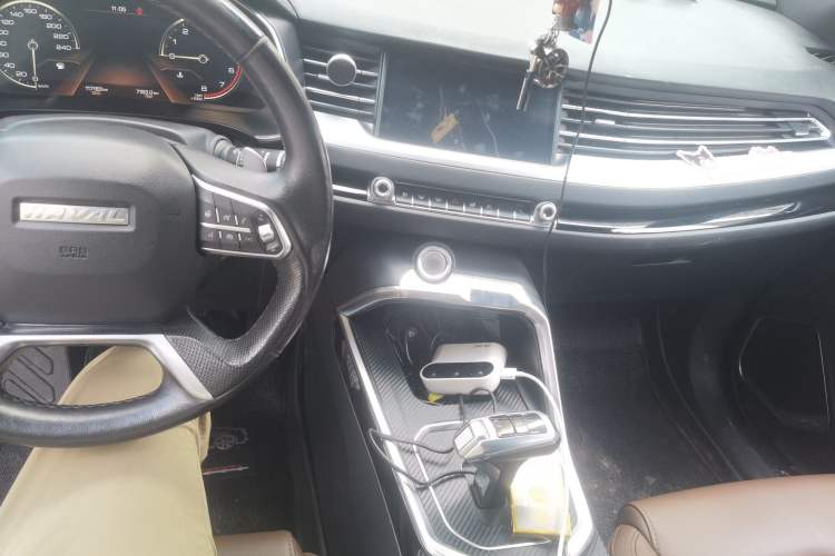 Used Haval H6 2017 Blue Label 2.0T Automatic Two-Wheel Drive Leading Model Audio And AC Panel