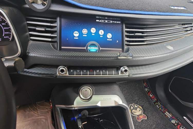 Used Haval H6 2017 Red-Label 1.3T Automatic Two-Wheel Drive ZhiShang Model Audio And AC Panel