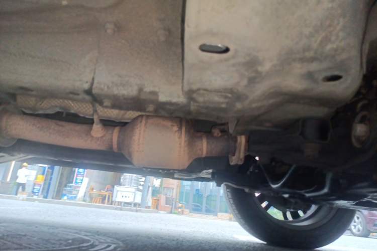 Used Haval H6 2017 Red Label 2.0T Automatic Two-Wheel Drive ZhiShang Model Chassis Front Right