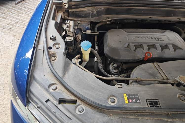 Used Haval H6 2017 Red-Label 1.3T Automatic Two-Wheel Drive ZhiShang Model Engine Bay Right