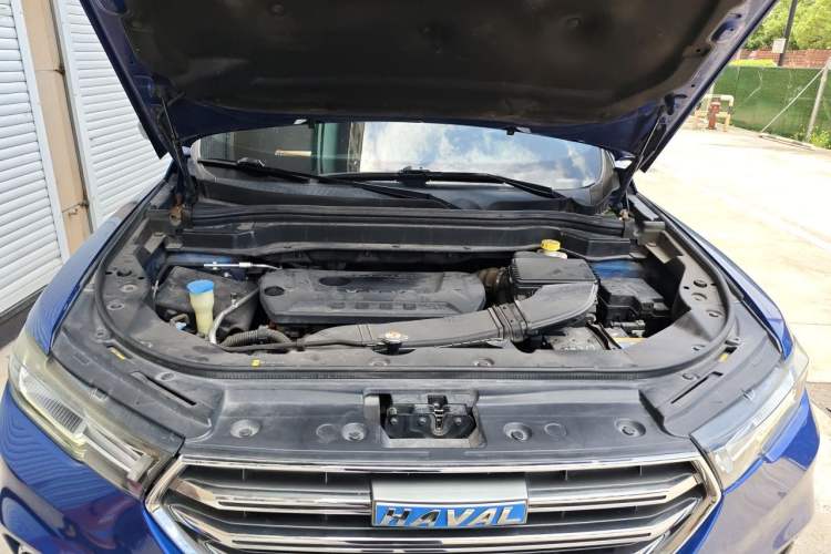 Used Haval H6 2017 Blue Label 2.0T Automatic Two-Wheel Drive Leading Model Engine Bay