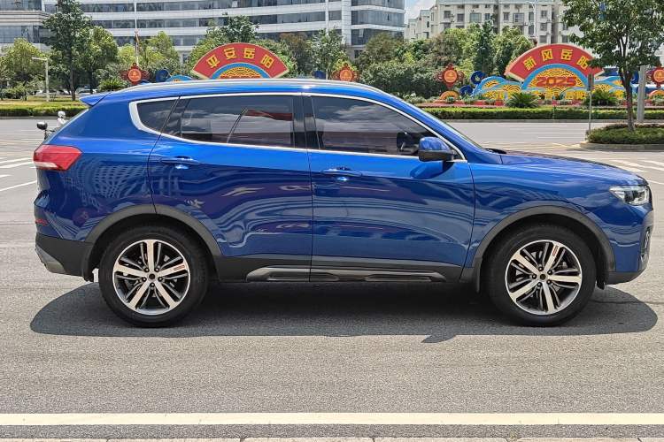 Used Haval H6 2017 Red Label 2.0T Automatic Two-Wheel Drive ZhiShang Model Exterior 4