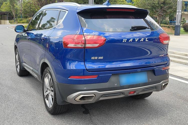 Used Haval H6 2017 Red Label 2.0T Automatic Two-Wheel Drive ZhiShang Model Exterior 6