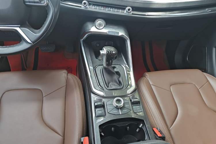 Used Haval H6 2017 Red-Label 1.5T Automatic Two-Wheel Drive Smart Edition Gear Lever