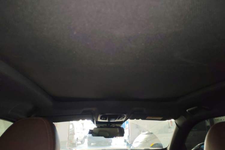 Used Haval H6 2017 Red-Label 1.5T Automatic Two-Wheel Drive Leading Version Headliner