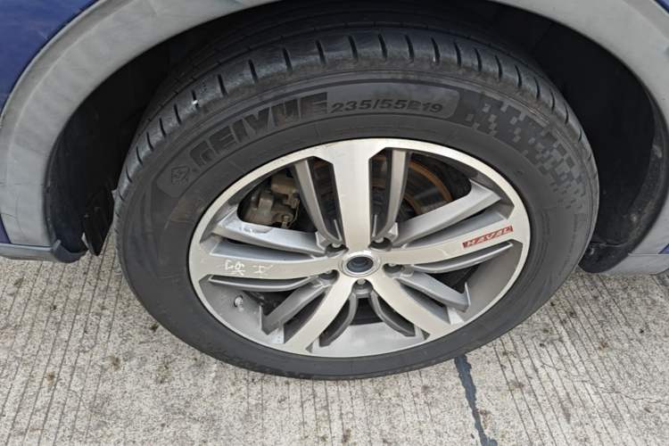 Used Haval H6 2017 Red-Label 1.5T Automatic Two-Wheel Drive Smart Edition Left Front Wheel Hub