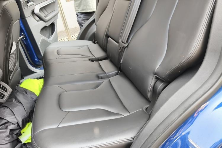 Used Haval H6 2017 Red Label 2.0T Automatic Two-Wheel Drive ZhiShang Model Left Rear Seat