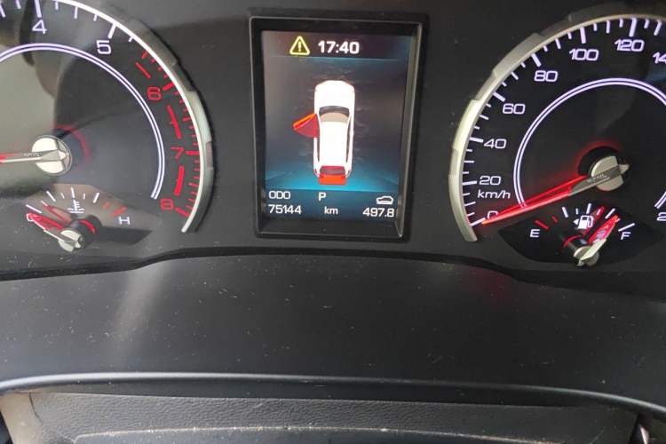Used Haval H6 2017 Red-Label 1.3T Automatic Two-Wheel Drive ZhiShang Model Odometer Close Up