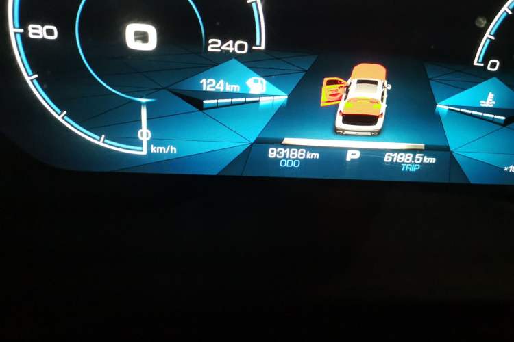 Used Haval H6 2017 Blue Label 2.0T Automatic Two-Wheel Drive Leading Model Odometer Close Up