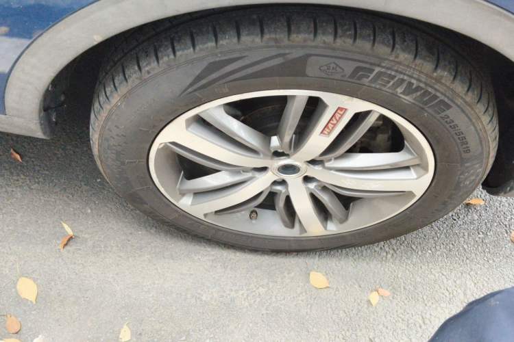 Used Haval H6 2017 Red-Label 1.5T Automatic Two-Wheel Drive Smart Edition Right Front Wheel Hub