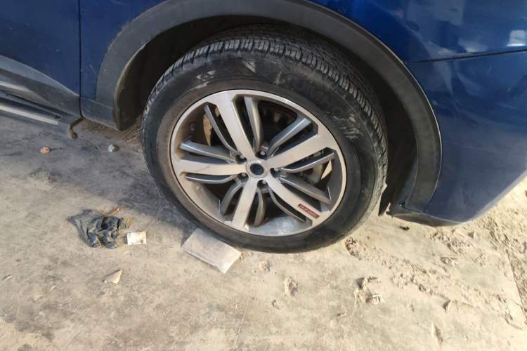 Used Haval H6 2017 Red-Label 1.5T Automatic Two-Wheel Drive Leading Version Right Front Wheel Hub