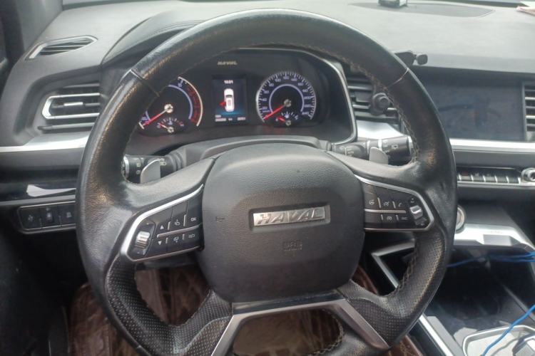 Used Haval H6 2017 Red Label 2.0T Automatic Two-Wheel Drive ZhiShang Model Steering Wheel
