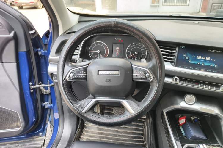 Used Haval H6 2017 Red Label 2.0T Automatic Two-Wheel Drive ZhiShang Model Steering Wheel