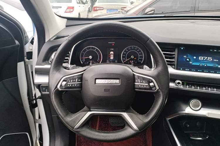 Used Haval H6 2017 Red Label 2.0T Automatic Two-Wheel Drive ZhiShang Model Steering Wheel