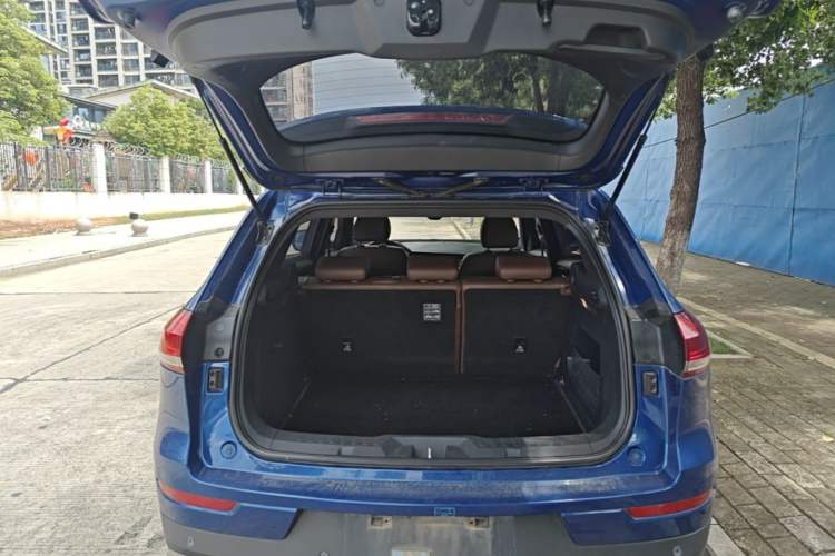 Used Haval H6 2017 Red-Label 1.5T Automatic Two-Wheel Drive Smart Edition Trunk