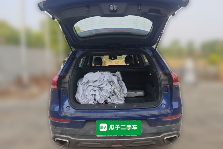 Used Haval H6 2017 Red Label 2.0T Automatic Two-Wheel Drive ZhiShang Model Trunk