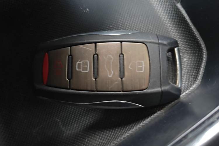 Used Haval H6 2017 Red-Label 1.5T Automatic Two-Wheel Drive Smart Edition Vehicle Key