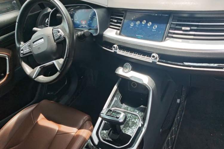 Used Haval H6 2017 Red-Label 2.0T Automatic Two-Wheel Drive Leading Edition Audio And AC Panel