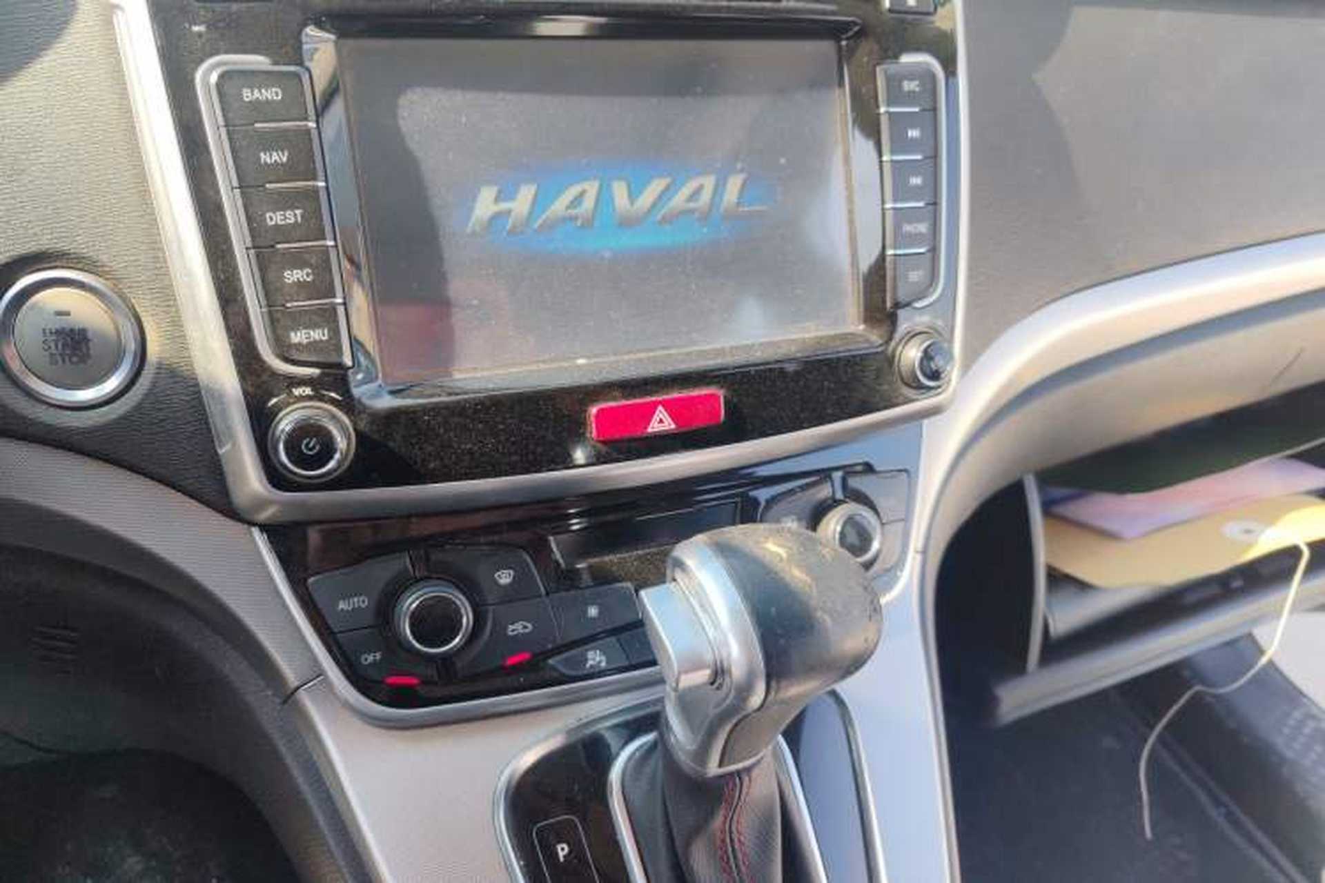 Used Haval H6 2017 Red-Label Sport Edition 1.5T Automatic Two-Wheel Drive Luxury Model Audio And AC Panel
