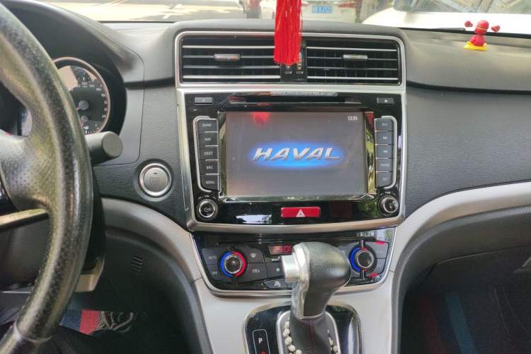 Used Haval H6 2017 Blue Label Sport Edition 1.5T Automatic Two-Wheel Drive Luxury Model Audio And AC Panel