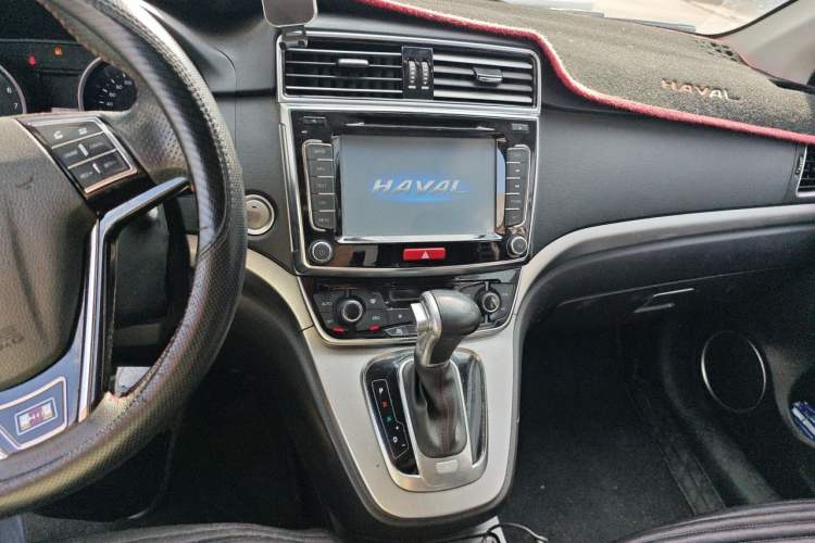 Used Haval H6 2017 Restyled Red-Label Sport Version 1.5T Automatic Two-Wheel Drive Luxury Trim Audio And AC Panel