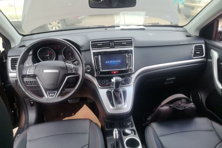 Used Haval H6 2017 Red-Label Sport Edition 1.5T Automatic Two-Wheel Drive Luxury Model Center Console