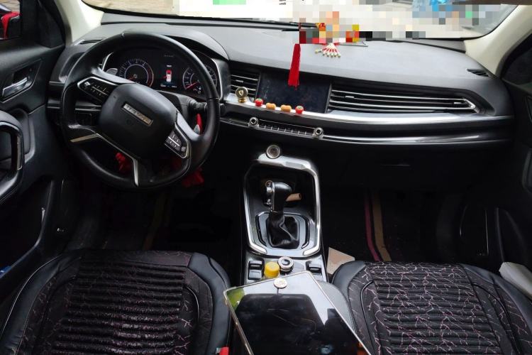 Used Haval H6 2017 Blue Label 1.5T Automatic Two-Wheel Drive ZhiShang Model Center Console
