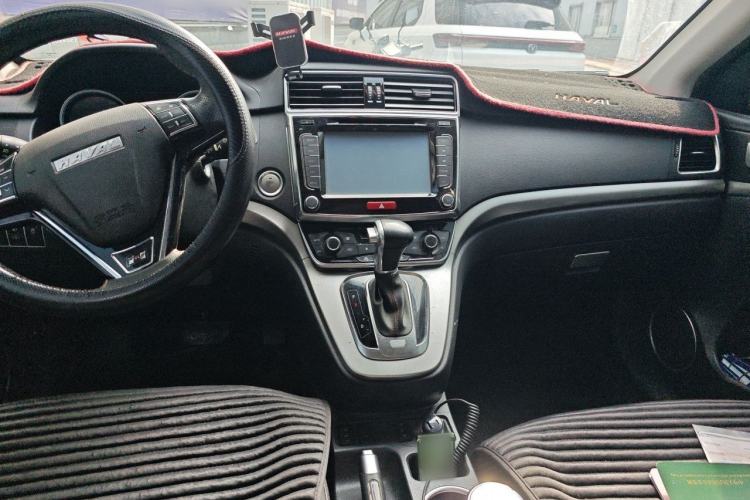 Used Haval H6 2017 Restyled Red-Label Sport Version 1.5T Automatic Two-Wheel Drive Luxury Trim Center Console
