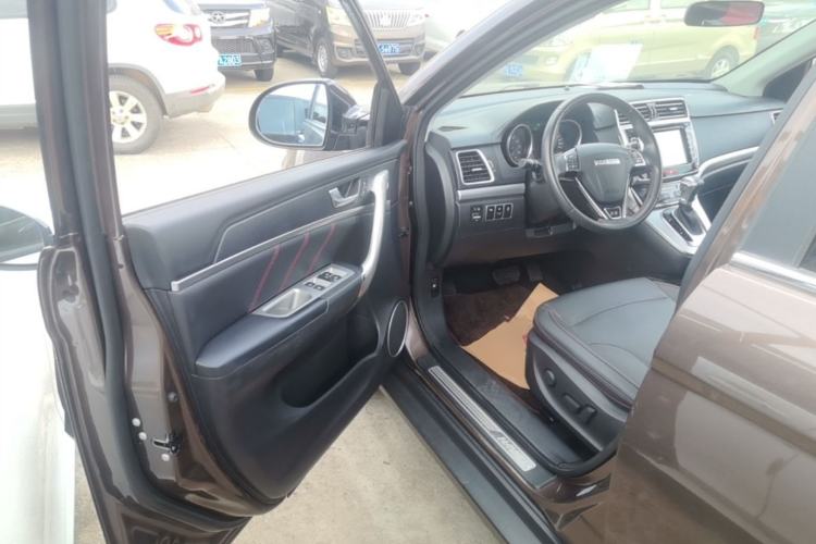 Used Haval H6 2017 Red-Label Sport Edition 1.5T Automatic Two-Wheel Drive Luxury Model Driver Seat