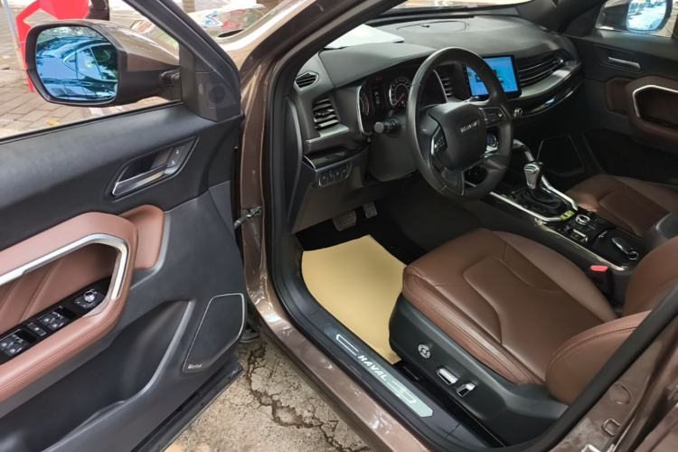Used Haval H6 2017 Blue Label 1.5T Automatic Two-Wheel Drive ZhiShang Model Driver Seat