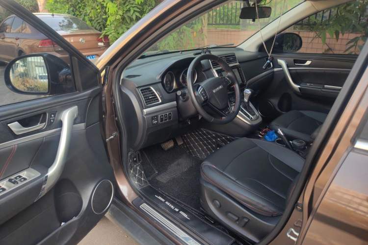 Used Haval H6 2017 Red-Label Sport Edition 1.5T Automatic Two-Wheel Drive Luxury Model Driver Seat