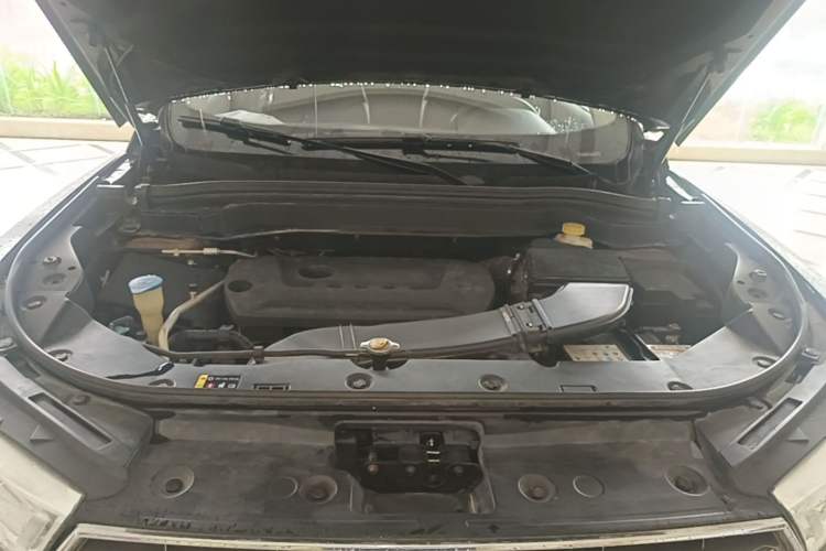 Used Haval H6 2017 Blue Label 2.0T Automatic Two-Wheel Drive Smart Edition Engine Bay