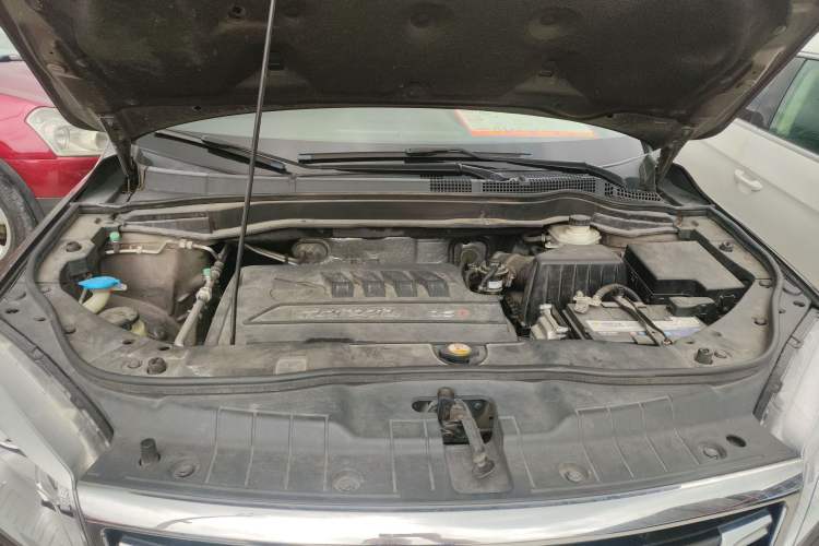 Used Haval H6 2017 Red-Label Sport Edition 1.5T Automatic Two-Wheel Drive Luxury Model Engine Bay
