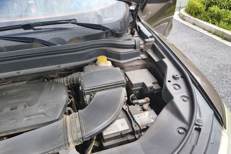 Used Haval H6 2017 Blue Label 2.0T Automatic Two-Wheel Drive Smart Edition Engine Bay Left