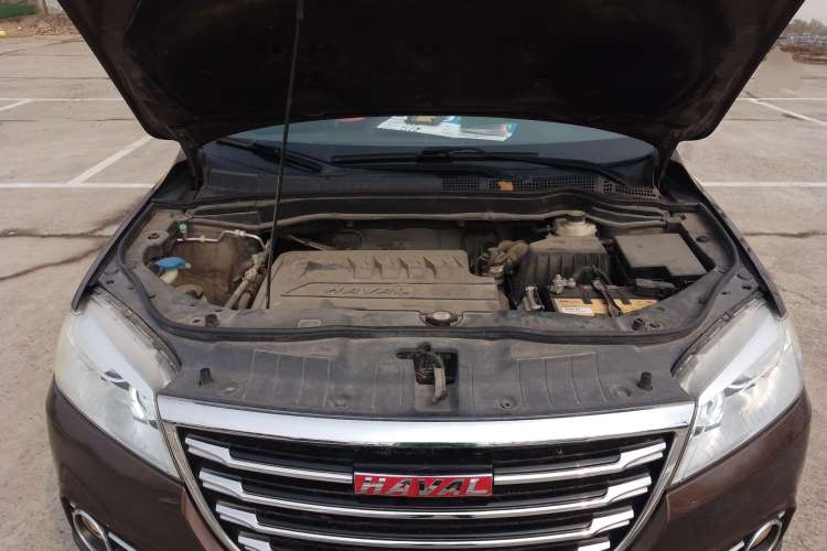 Used Haval H6 2017 Red-Label Sport Edition 1.5T Automatic Two-Wheel Drive Luxury Model Engine Bay