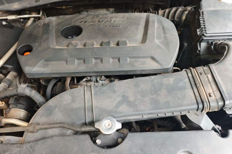 Used Haval H6 2017 Blue Label 2.0T Automatic Two-Wheel Drive Smart Edition Engine Bay
