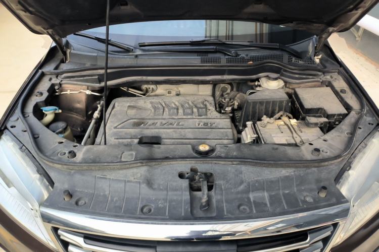 Used Haval H6 2017 Red-Label Sport Edition 1.5T Automatic Two-Wheel Drive Luxury Model Engine Bay
